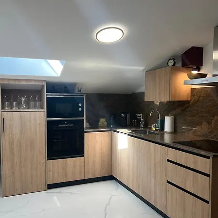 Apartmán Atico De 2 Con Parking Privado, Irun Anaca